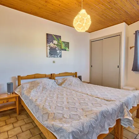 T2 Avec Jardin Pour 2 Pers., Animaux Admis - Fr-1-841-80 Apartment