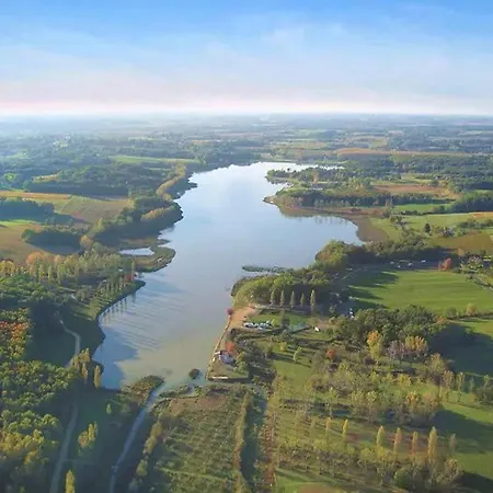 T2 Avec Jardin Pour 2 Pers., Animaux Admis - Fr-1-841-80